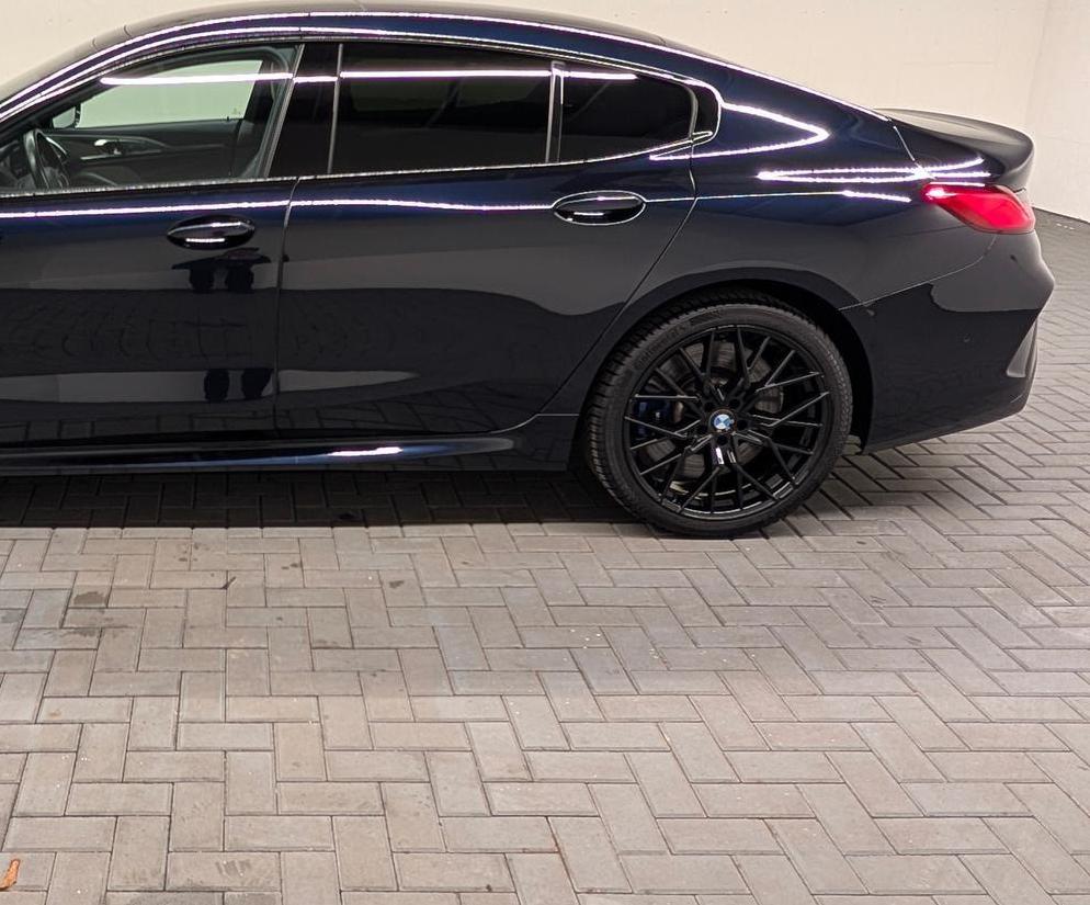 BMW M850 i xDrive Laser/Navi/Pano/H.-K./360°/HUD/20LM